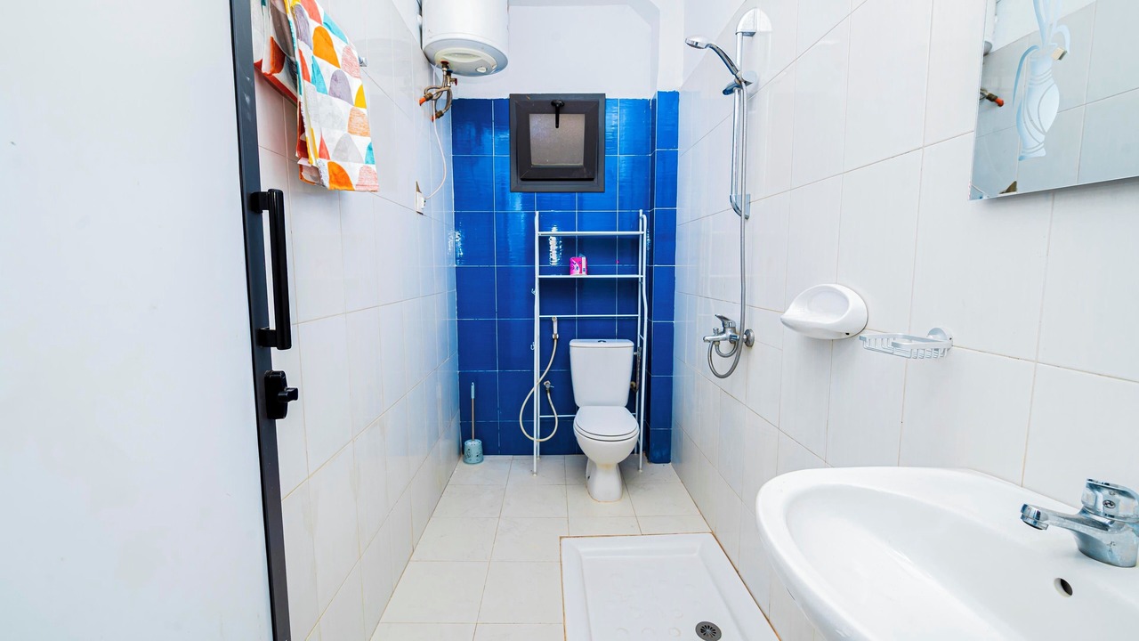 Photo of Bathroom in Ngor