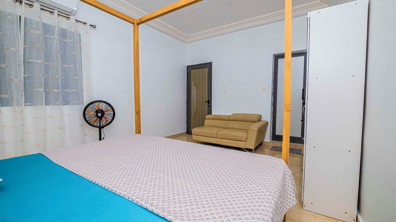 Photo of Bedroom in Ngor