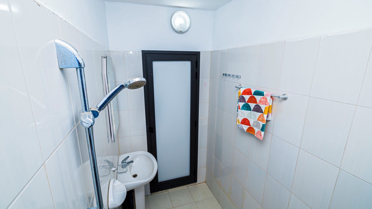 Photo of Bathroom in Ngor