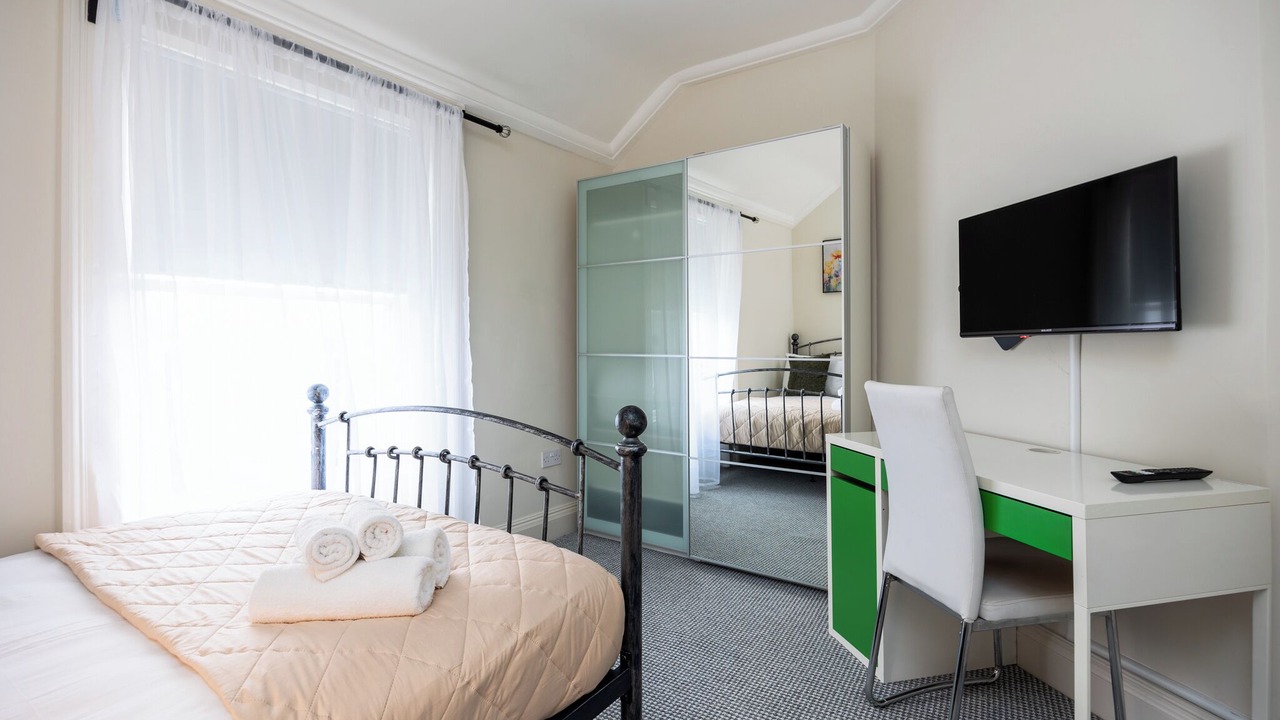 Photo of Bedroom in Broadstone