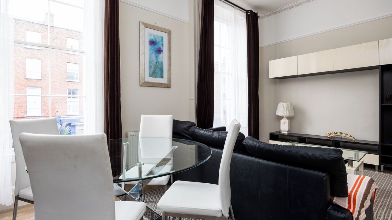 Photo of Livingroom in Broadstone