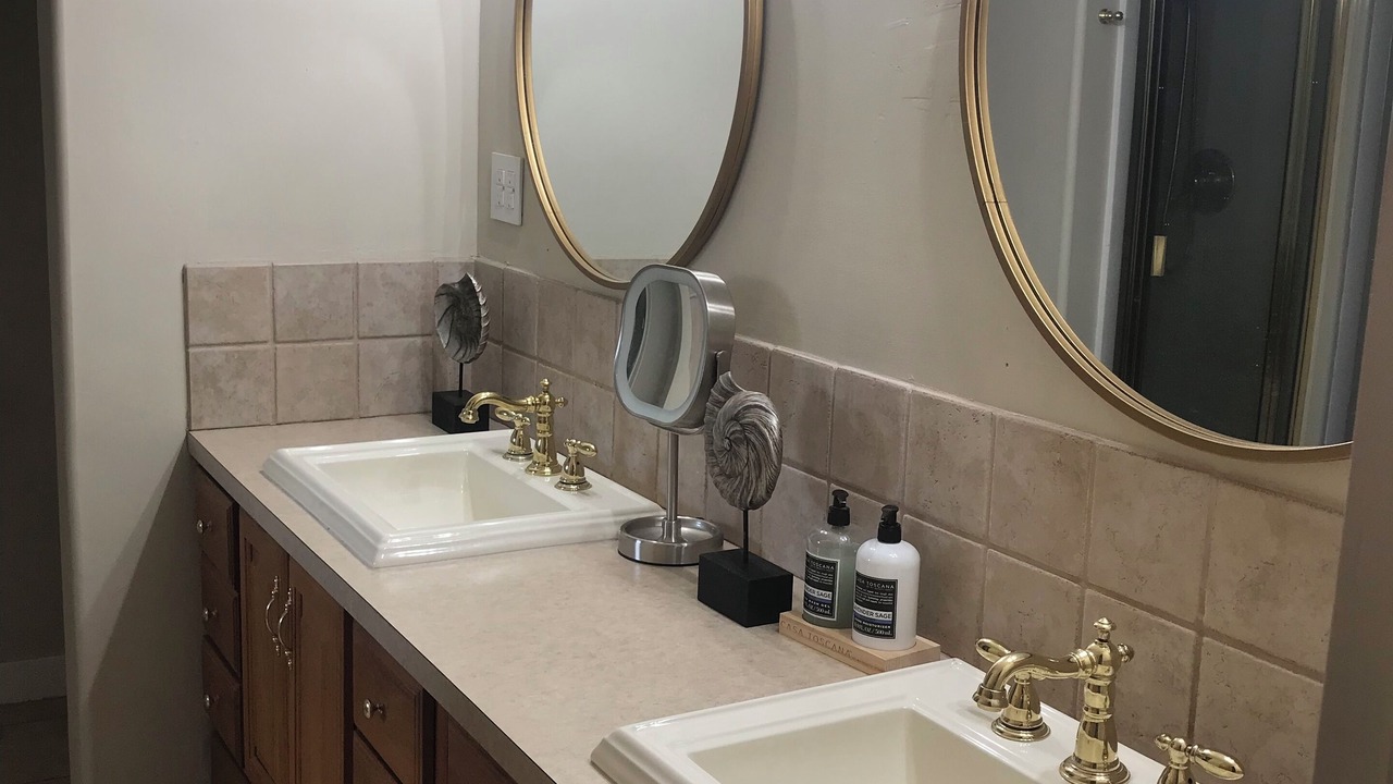 Photo of Bathroom in Shawnee