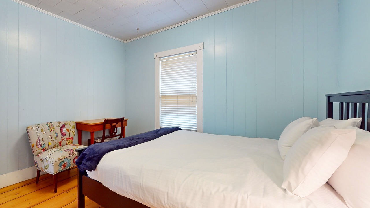 Photo of Bedroom in Weston