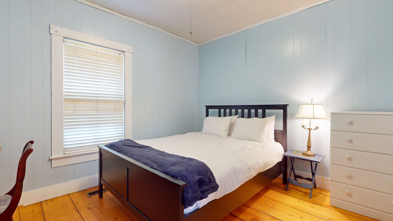 Photo of Bedroom in Weston