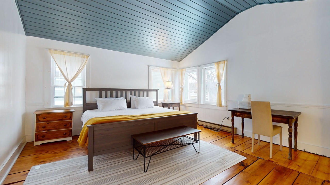 Photo of Bedroom in Weston