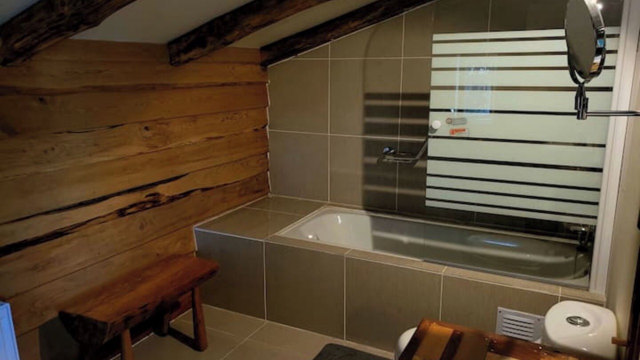 Photo of Bathroom in Nercon