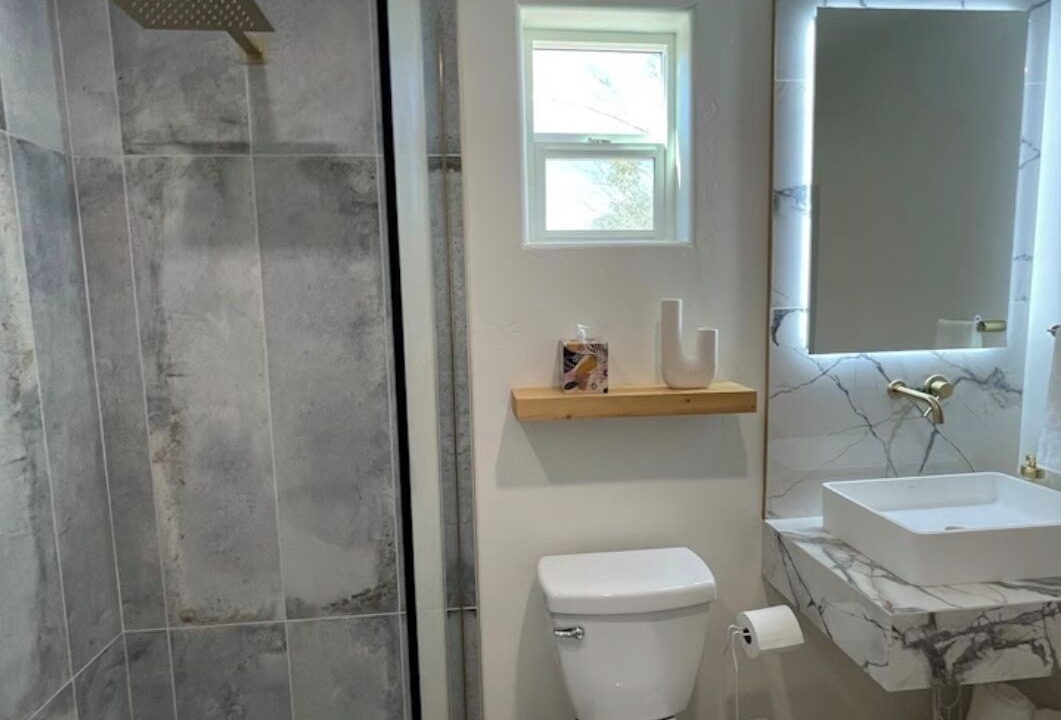 Photo of Bathroom in Sam Hughes