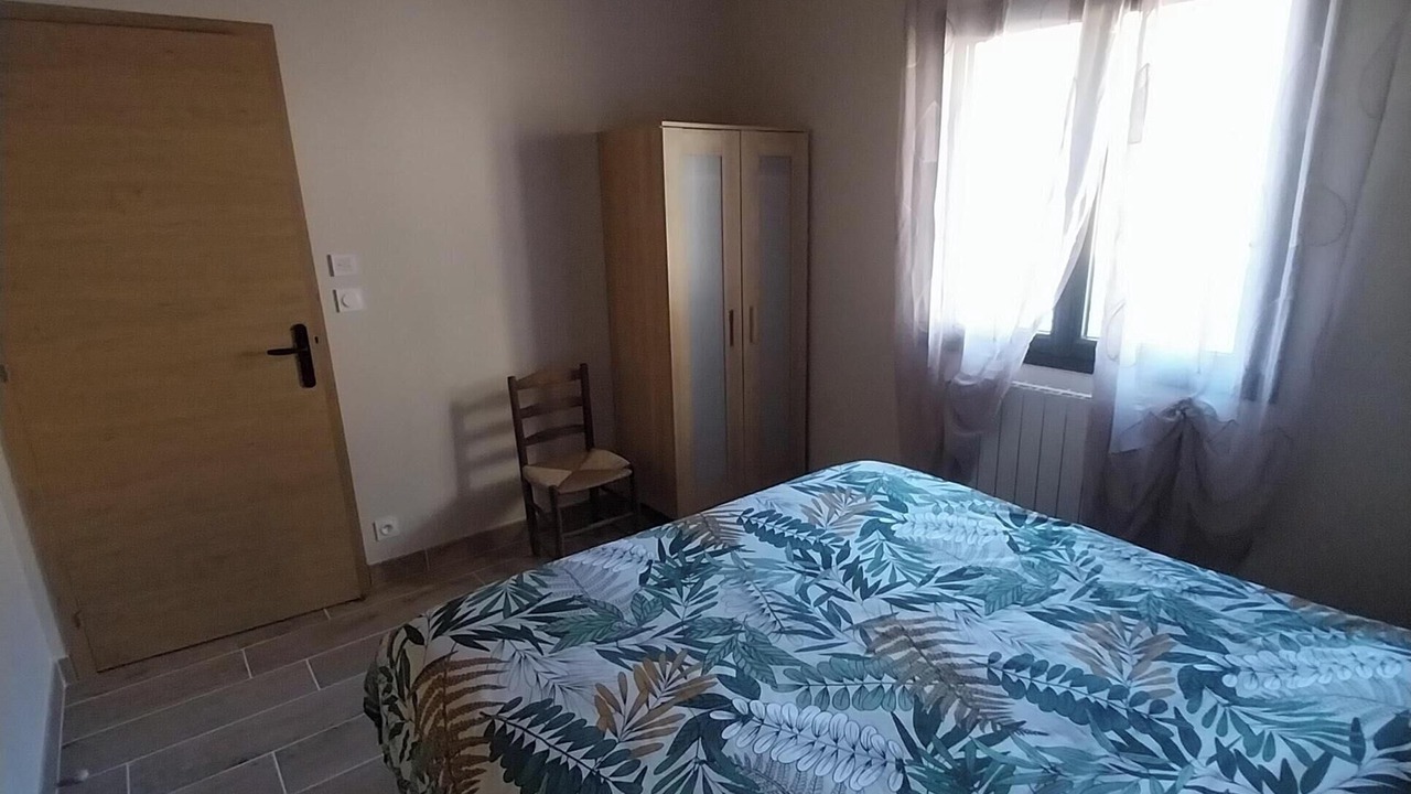 Photo of Bedroom in Millau