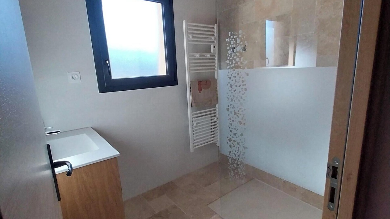 Photo of Bathroom in Millau