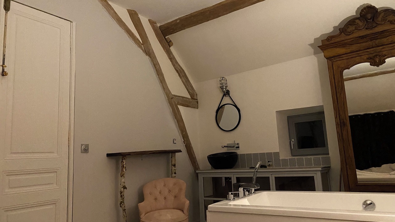 Photo of Bathroom in Villaines-la-Gonais