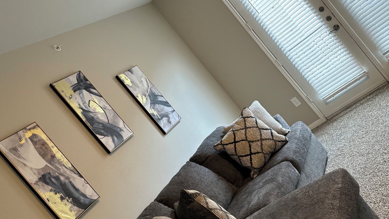 Photo of Livingroom in Legacy Park
