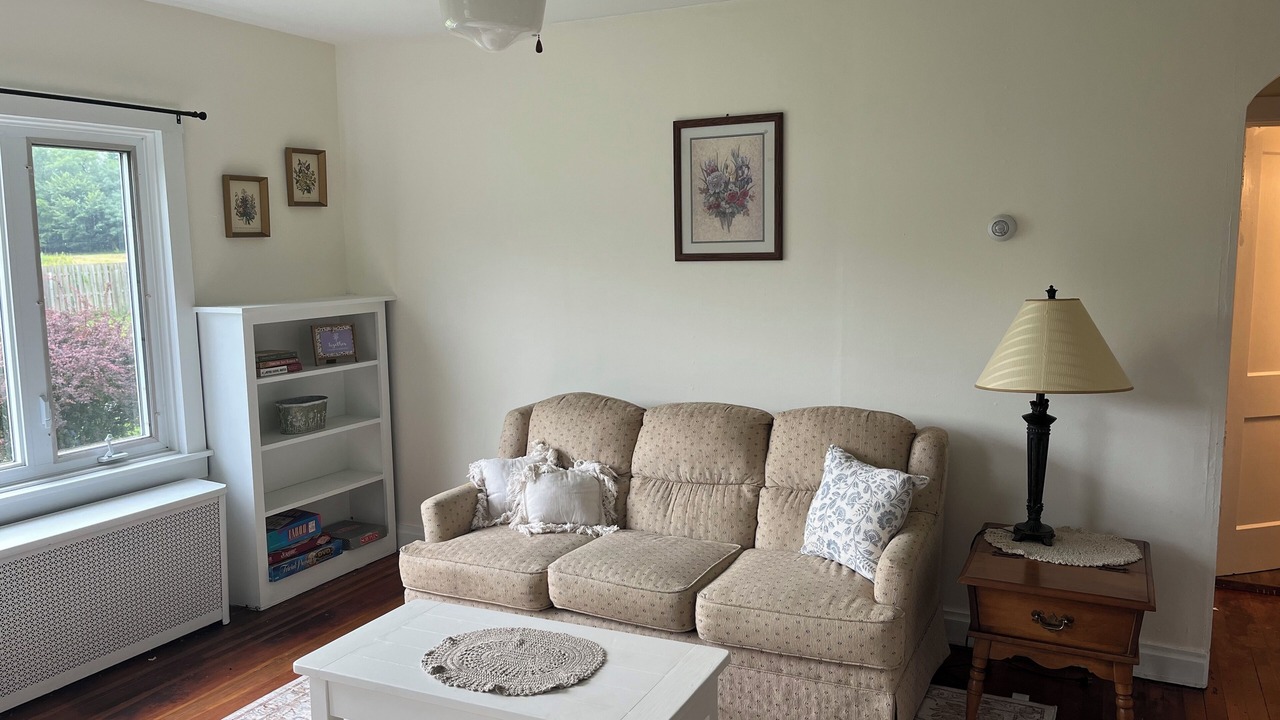 Photo of Livingroom in Mattawana