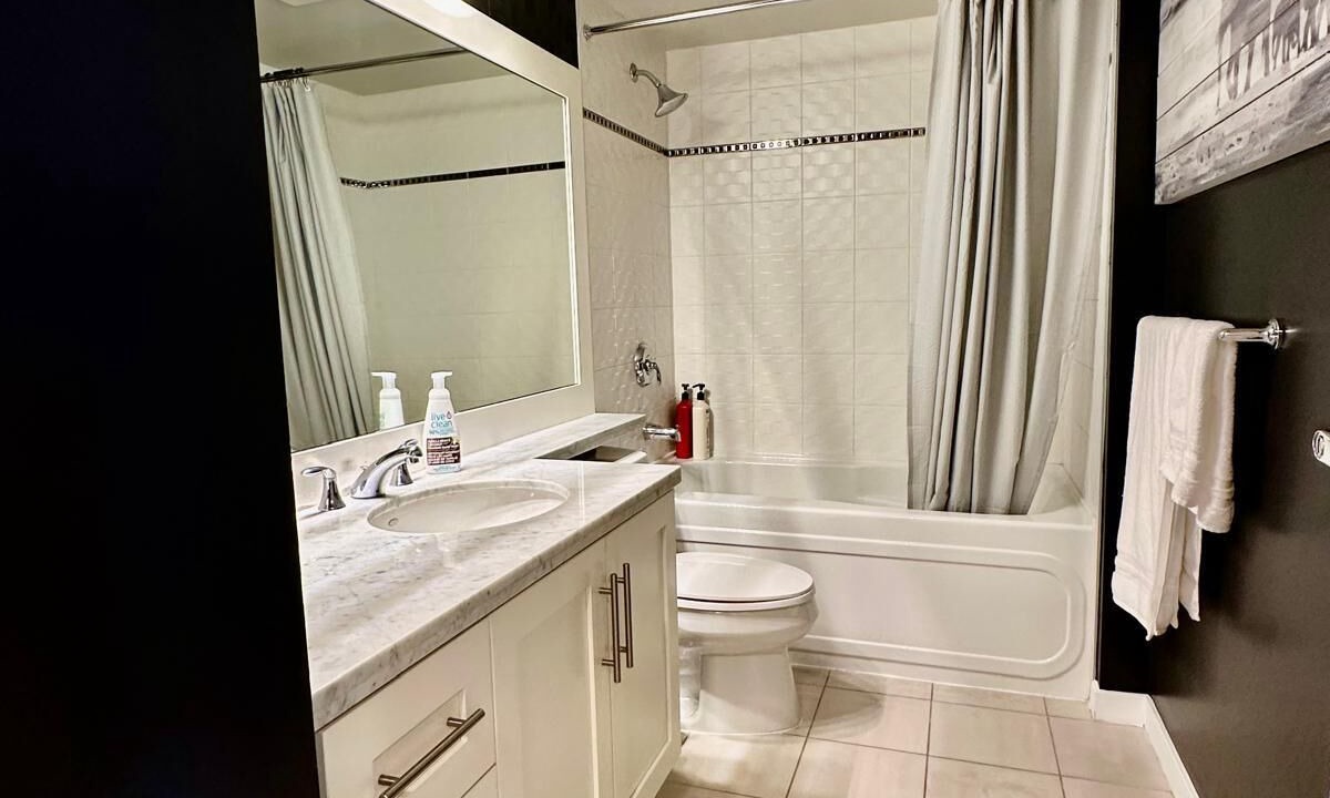 Photo of Bathroom in Coal Harbour