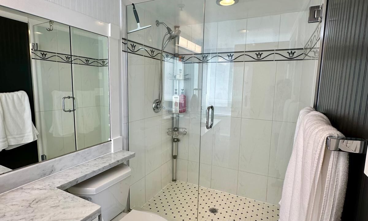 Photo of Bathroom in Coal Harbour
