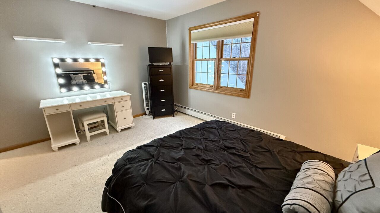 Photo of Bedroom in Winhall