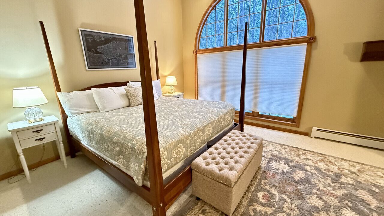 Photo of Bedroom in Winhall