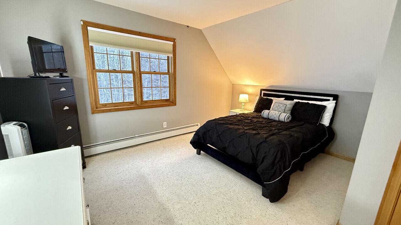 Photo of Bedroom in Winhall