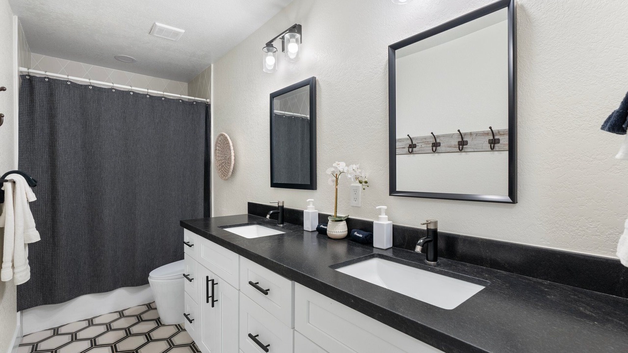 Photo of Bathroom in Avant