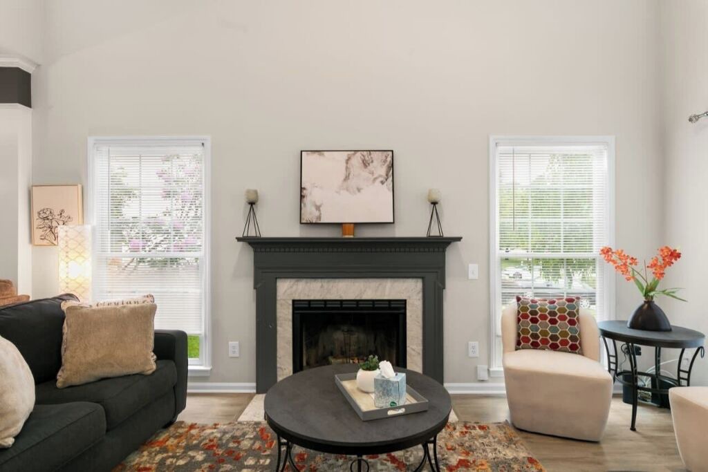 Photo of Livingroom in North Raleigh