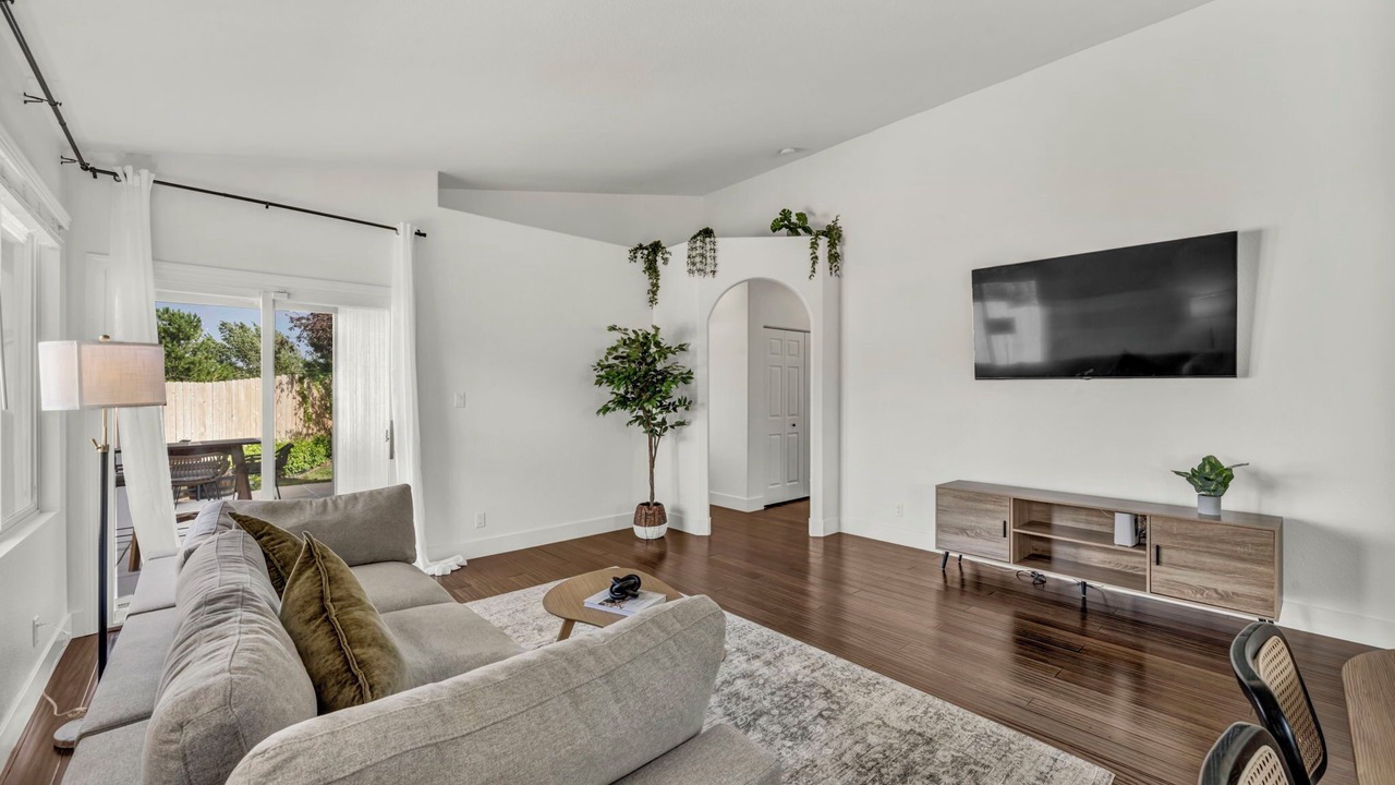 Photo of Livingroom in Northwest Reno