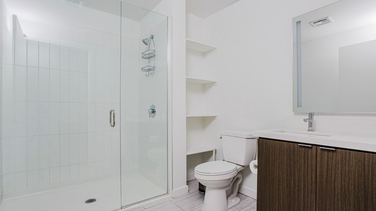 Photo of Bathroom in Warner Center