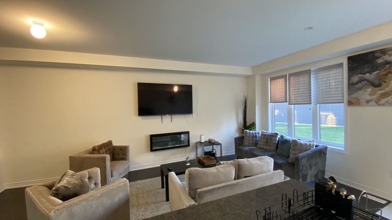 Photo of Livingroom in Vaughan