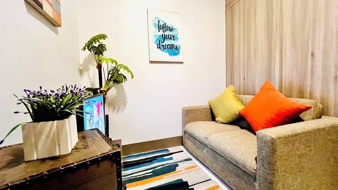 Photo of Livingroom in Highway Hills