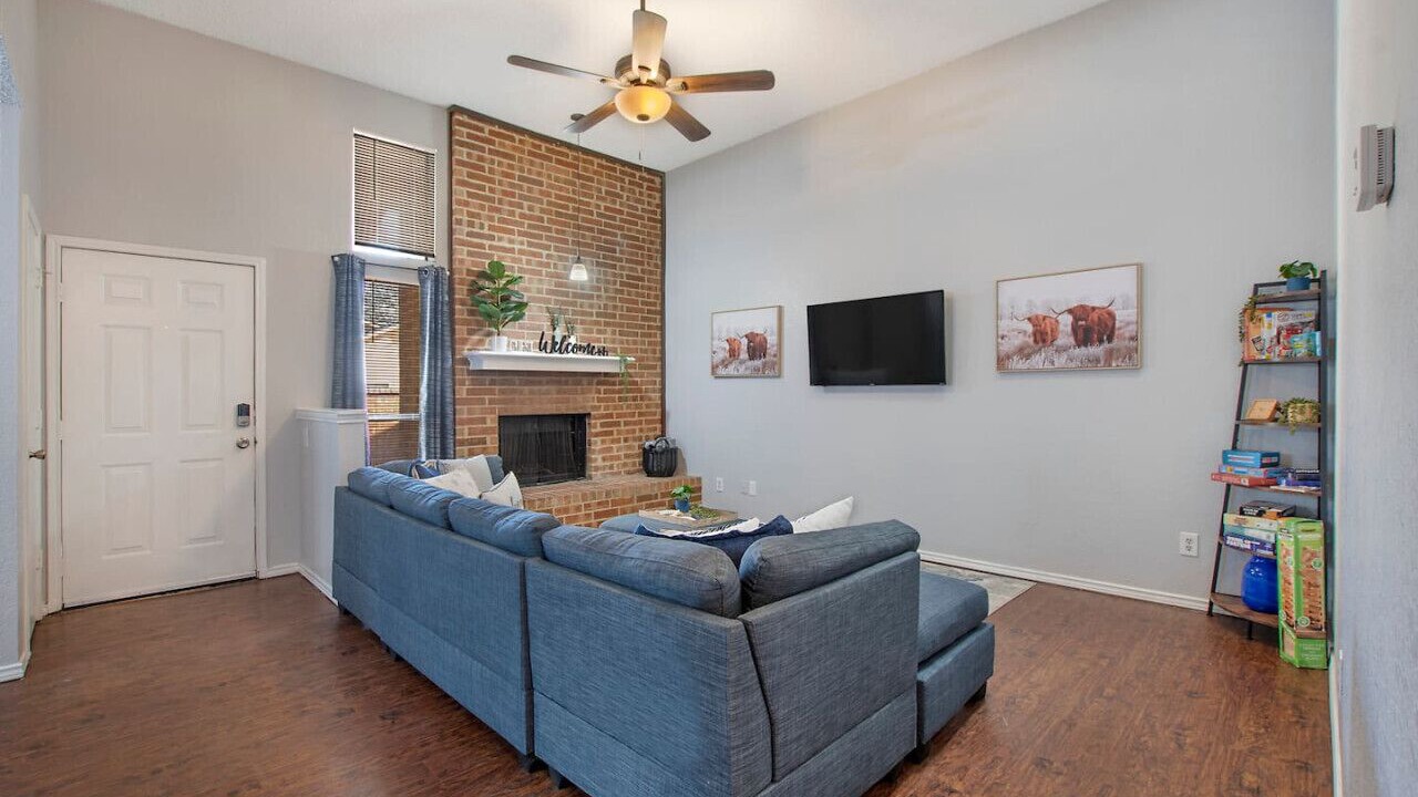 Photo of Livingroom in Arlington