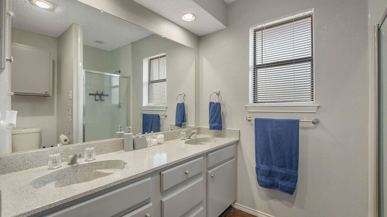Photo of Bathroom in Arlington