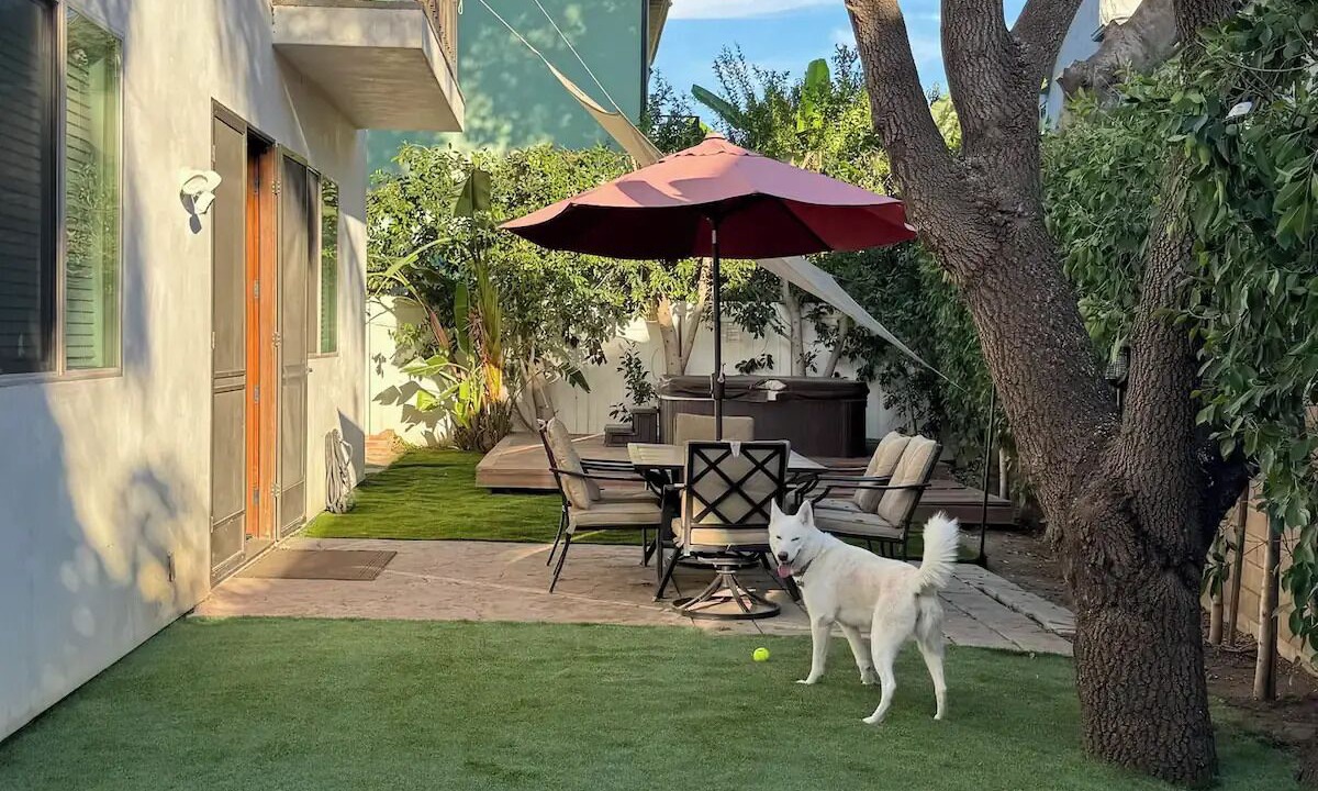 Photo of Outdoor in Tarzana
