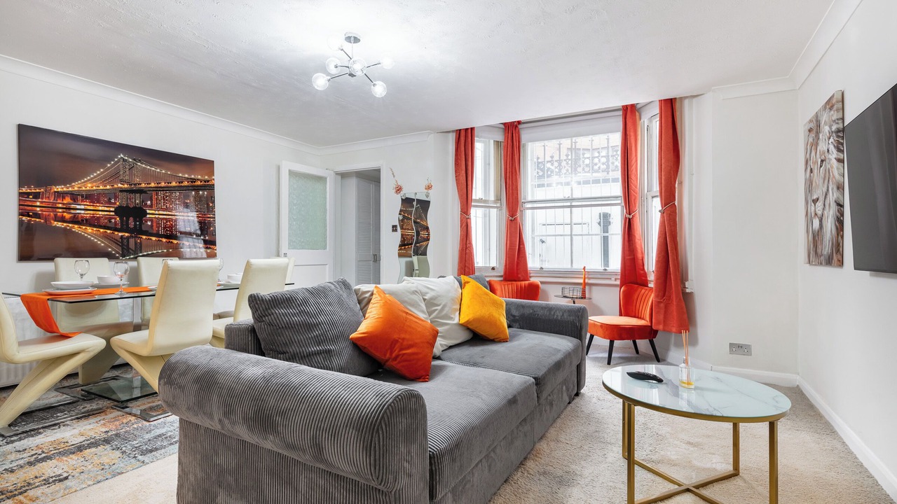 Photo of Livingroom in Chelsea Riverside