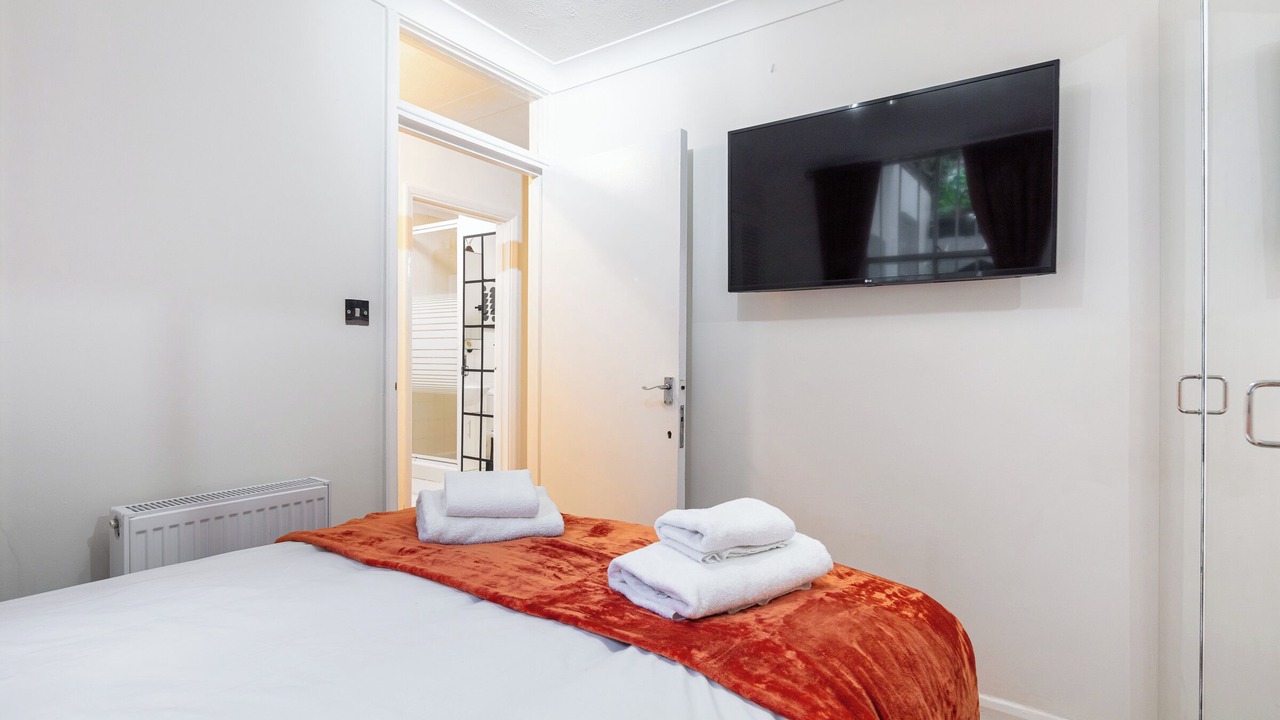 Photo of Bedroom in Chelsea Riverside