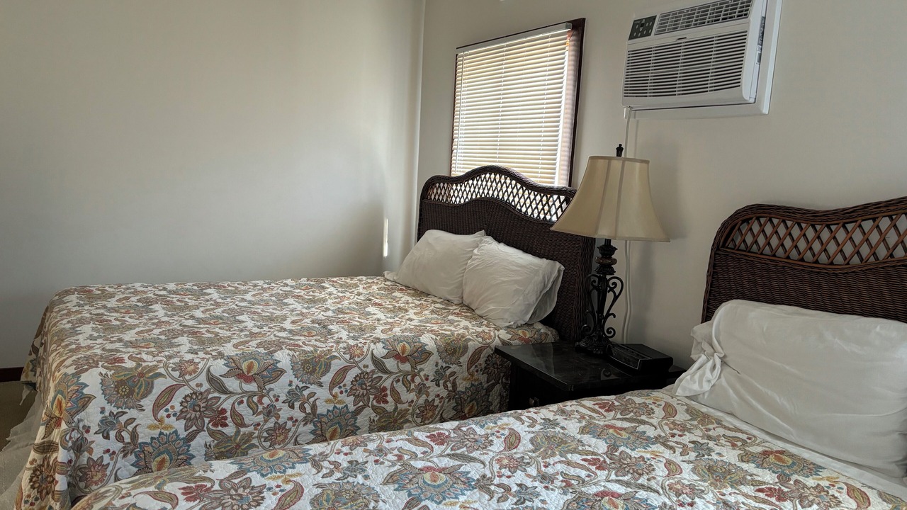 Photo of Bedroom in Quonochontaug