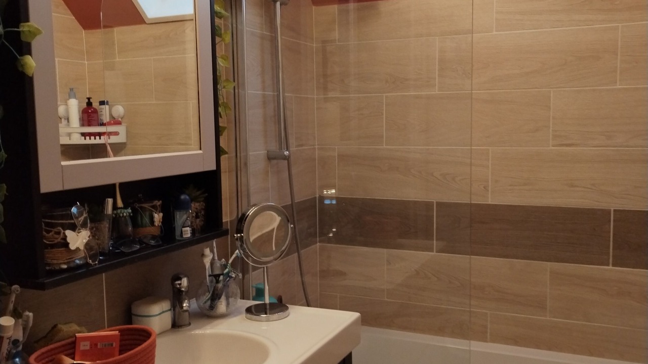 Photo of Bathroom in Falaise