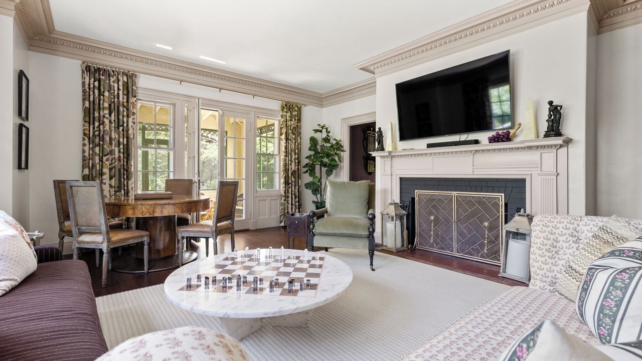 Photo of Livingroom in Dedham