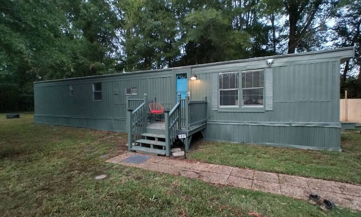 Photo of Outdoor in Scottsburg
