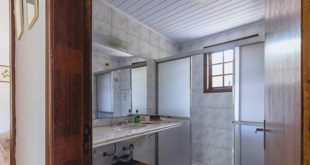 Photo of Bathroom in Campos do Jordao