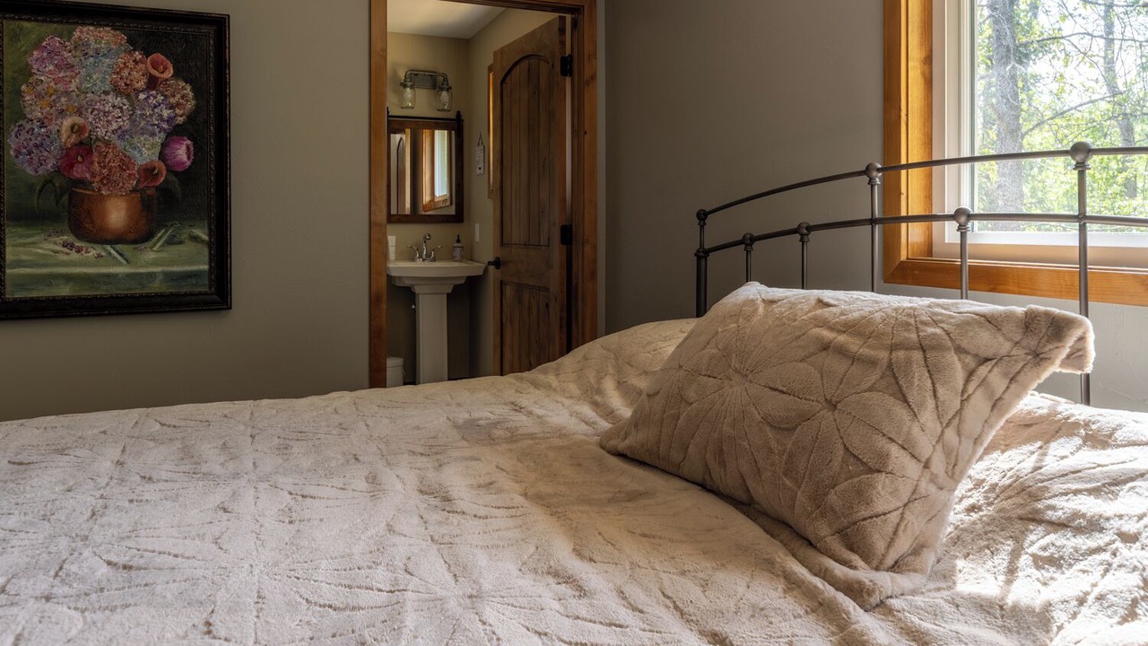 Photo of Bedroom in Ingalls