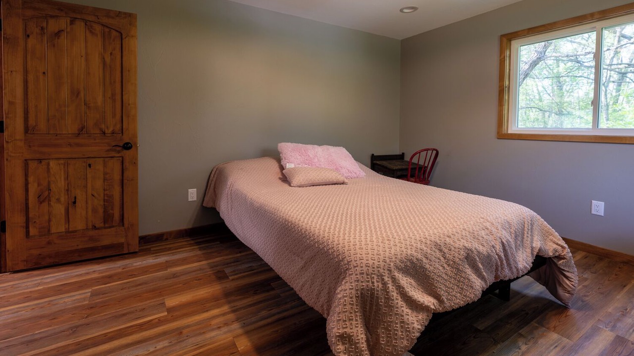 Photo of Bedroom in Ingalls