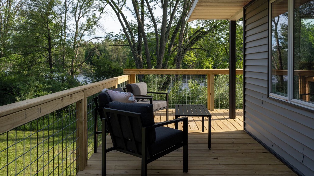 Photo of Patio Balcony in Ingalls