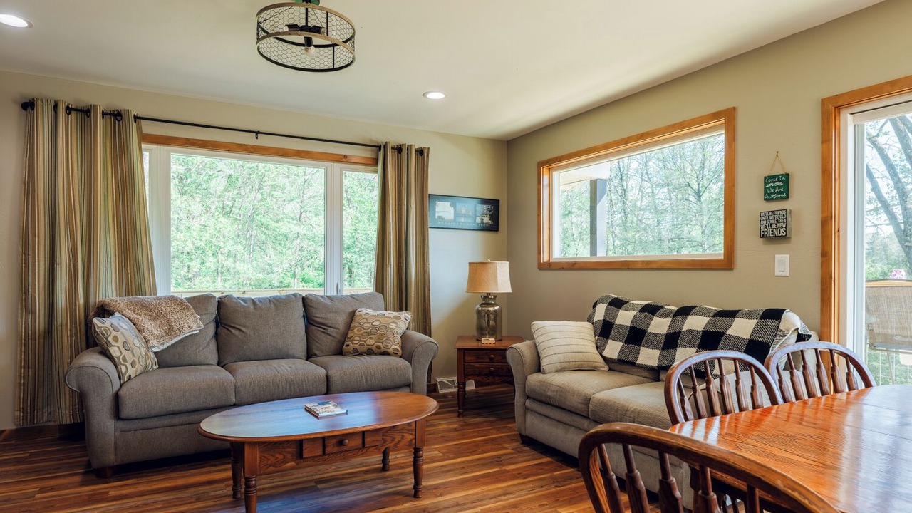 Photo of Livingroom in Ingalls