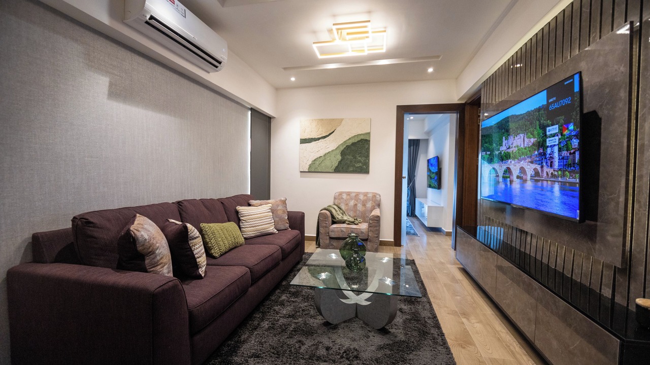 Photo of Livingroom in North Ridge