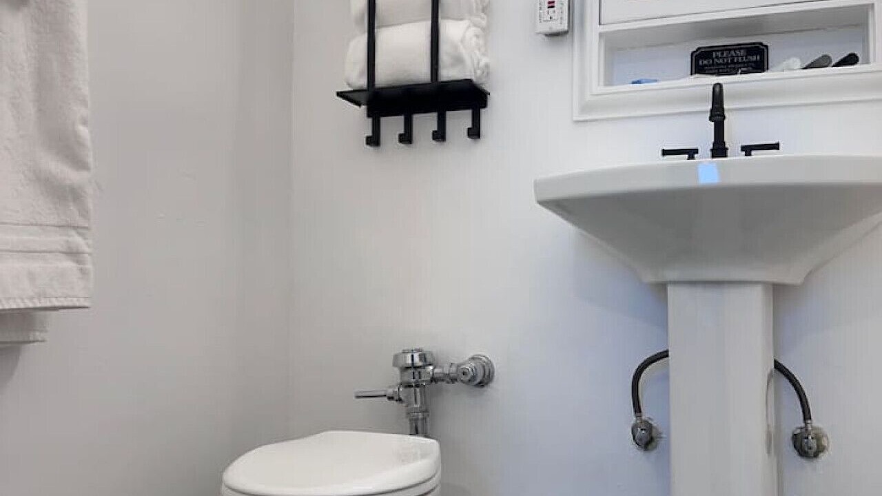 Photo of Bathroom in Downtown Klamath Falls
