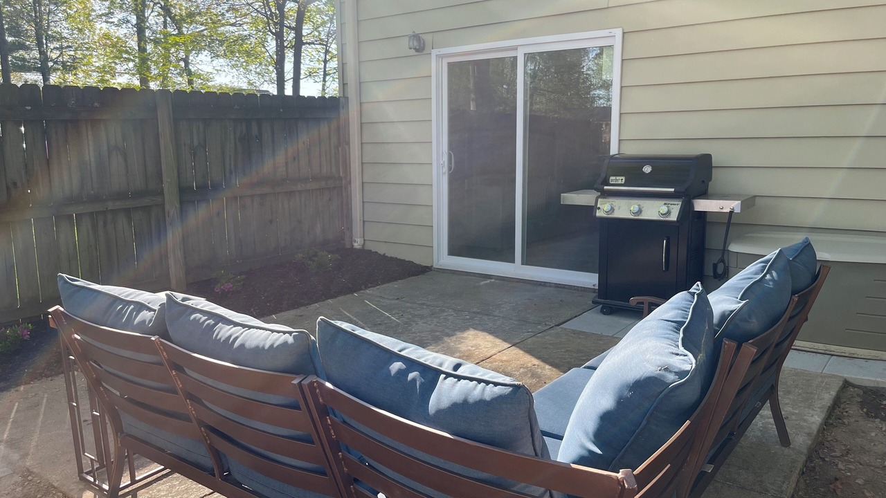 Photo of Patio Balcony in Hethwood - Prices Fork