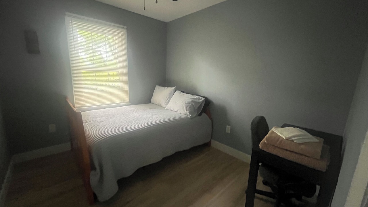 Photo of Bedroom in Hethwood - Prices Fork