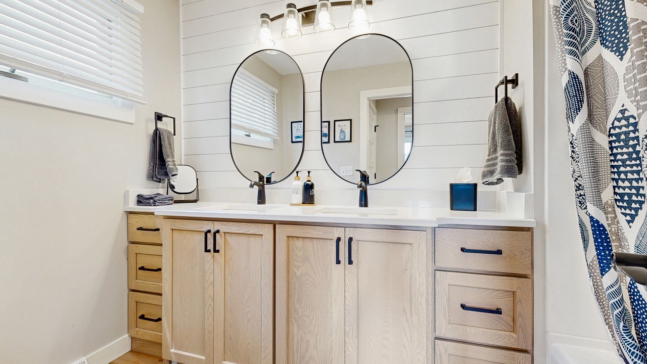 Photo of Bathroom in Okee