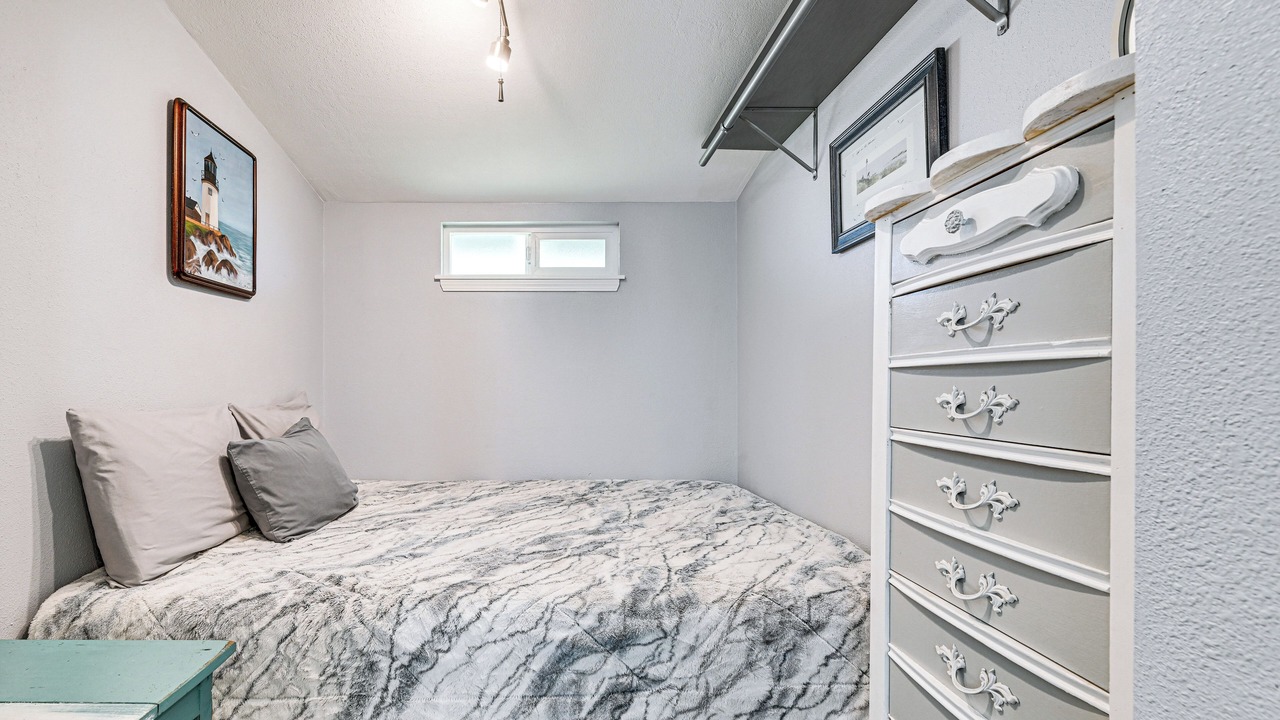 Photo of Bedroom in Crescent City North