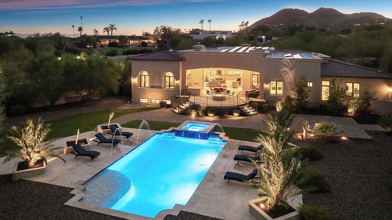 Photo of Outdoor in Paradise Hills