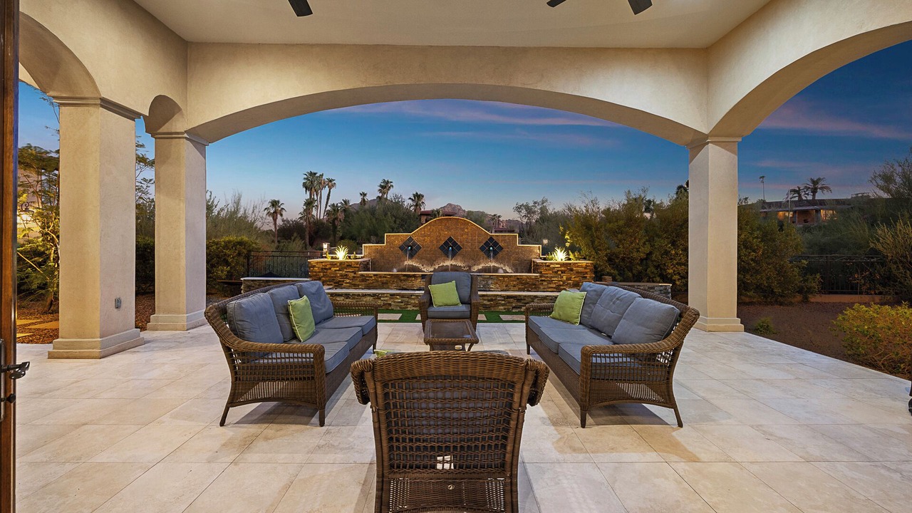 Photo of Outdoor in Paradise Hills