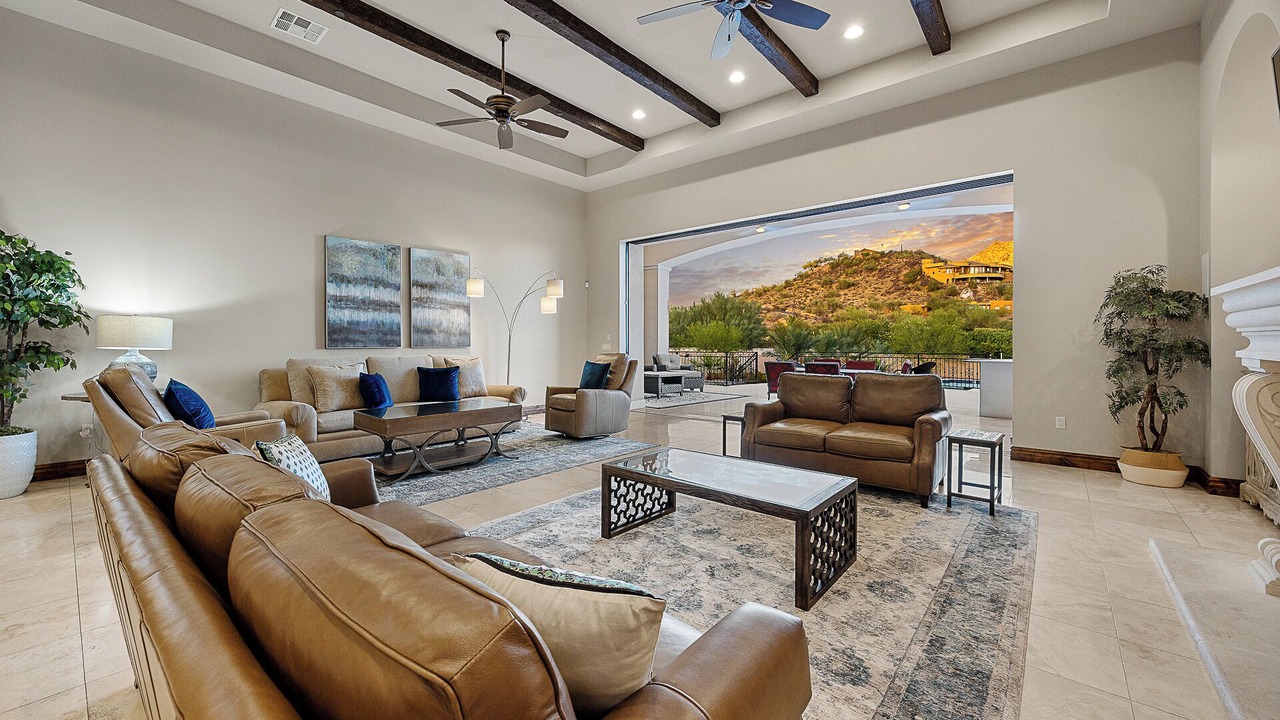 Photo of Outdoor in Paradise Hills